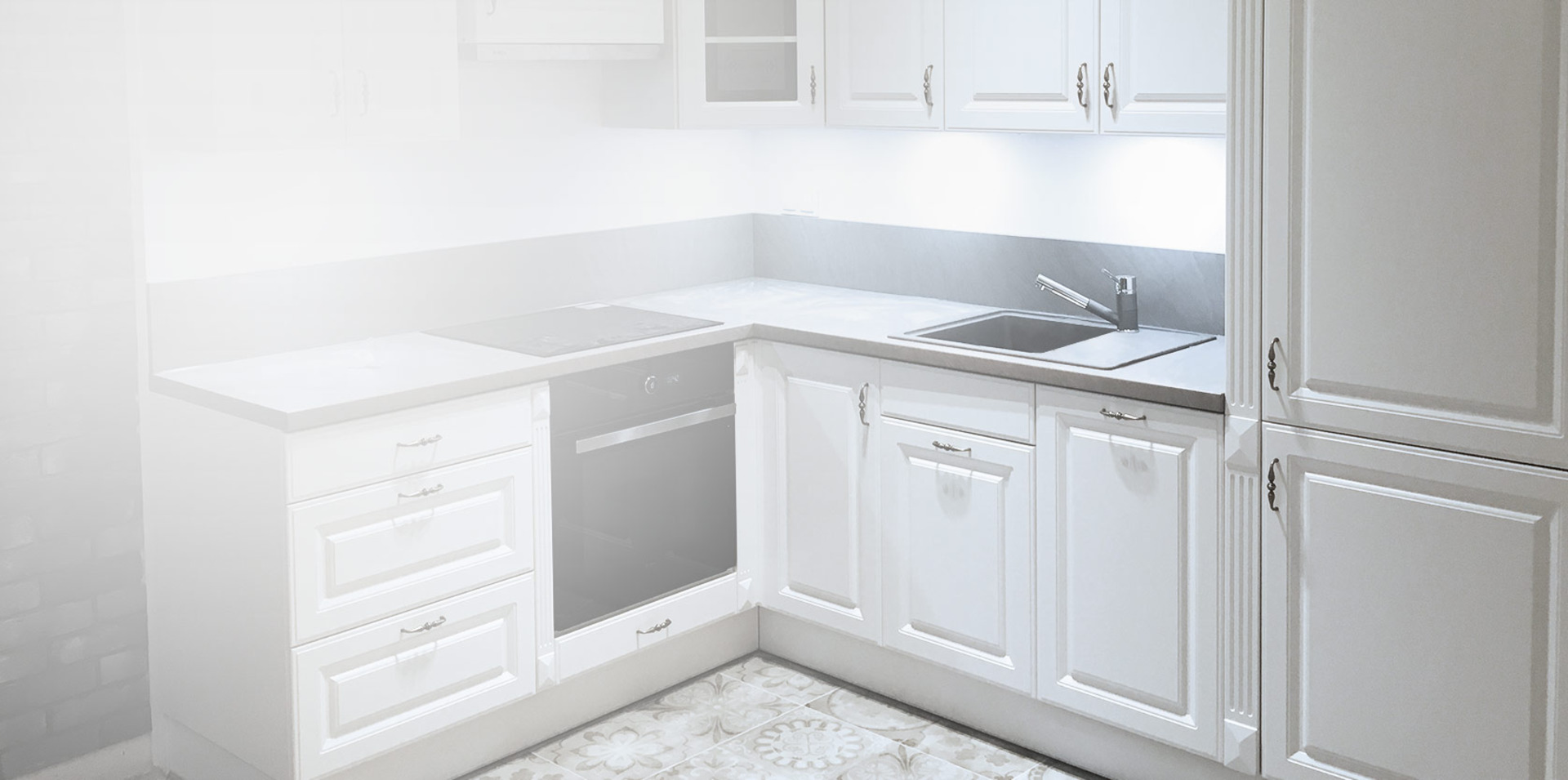 <h2> <strong>Projektowanie<br>i sprzedaż</strong> <span> 	mebli kuchennych, szaf wnękowych, garderób oraz mebli łazienkowych </span> </h2>